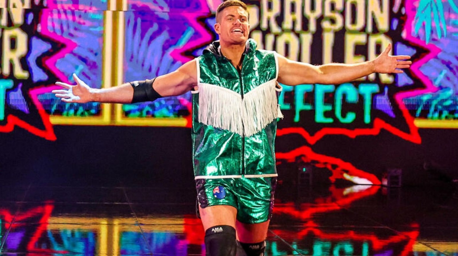 Grayson Waller califica el clip de WWE 2K24 de Muhammad Ali golpeándolo como 'poco realista'