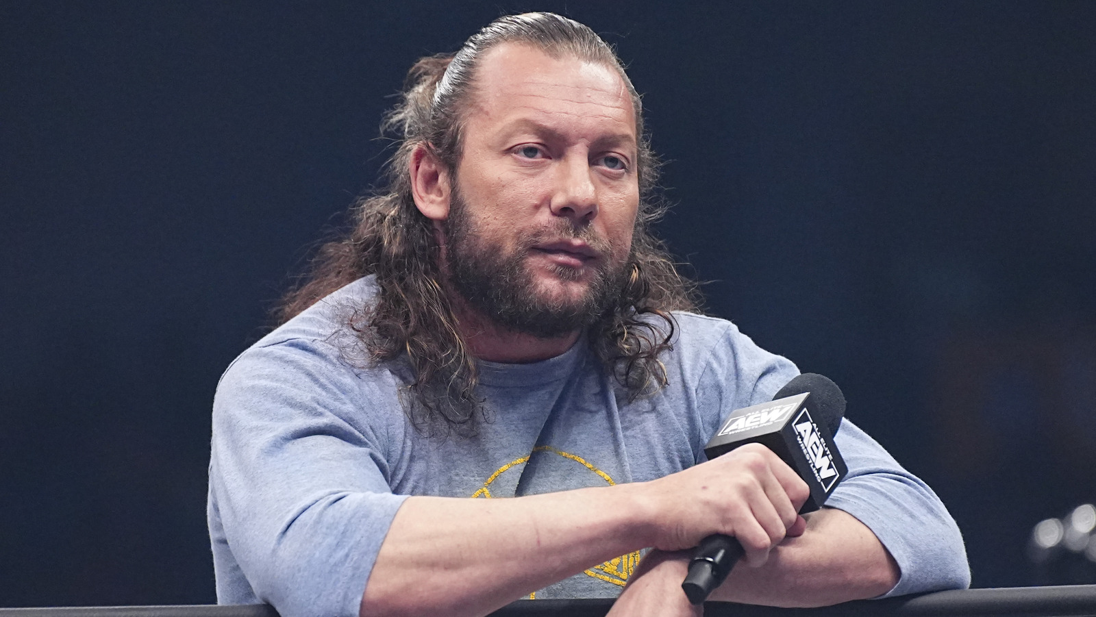 Informe detrás del escenario ofrece actualización de salud para la estrella de AEW Kenny Omega