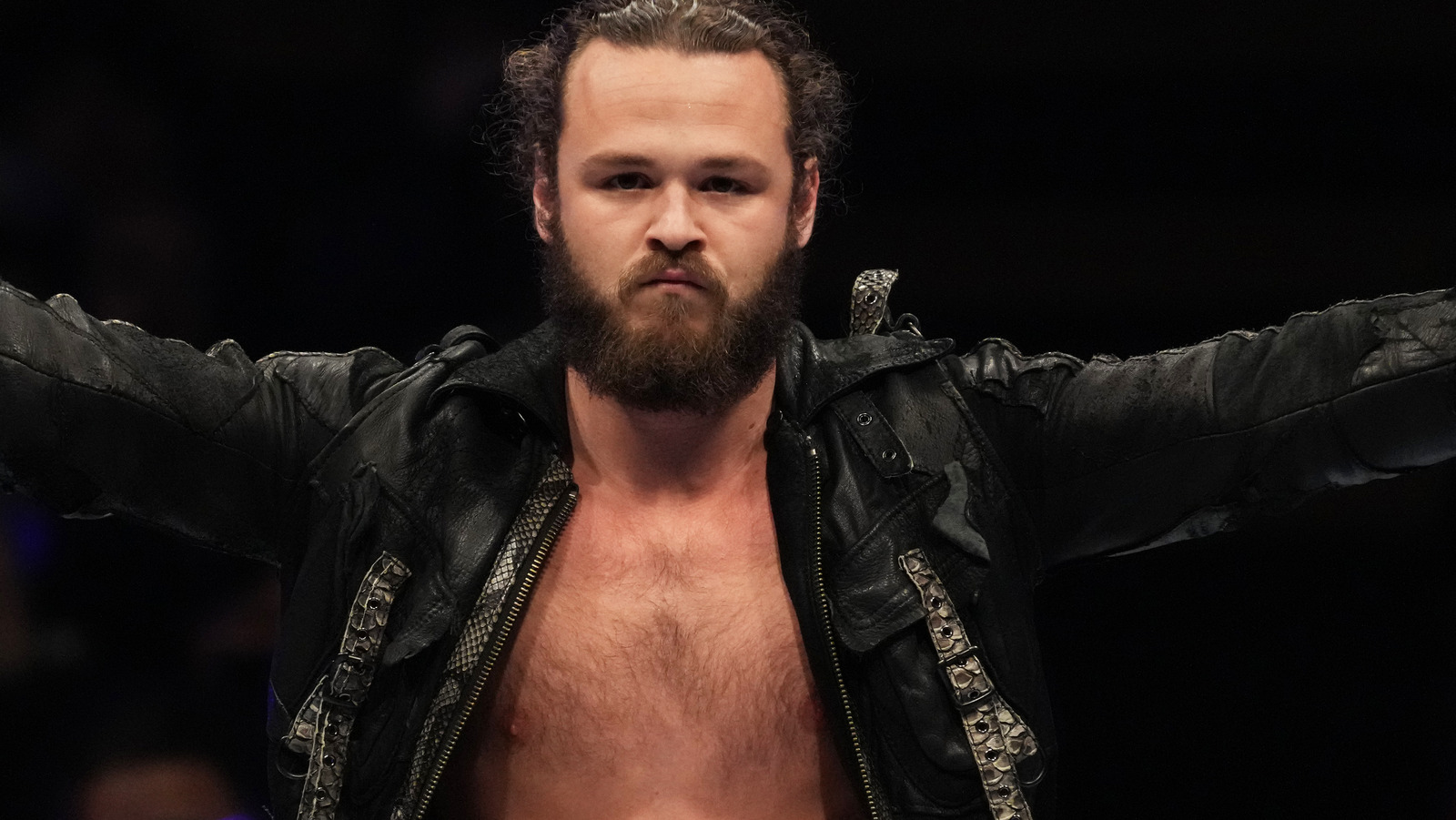 Jack Perry niega haberse disculpado por la pelea de CM Punk y dice que los planes de regreso de AEW fueron descartados