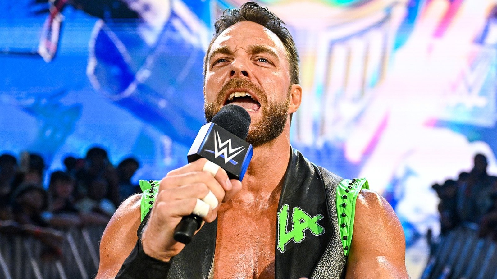 LA Knight de WWE tiene algo que contarle a The Rock acerca de que la lucha libre es 'cool otra vez'