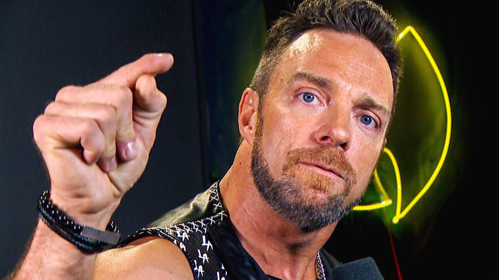 LA Knight habla sobre la lucha de alto perfil con AJ Styles en WWE WrestleMania 40