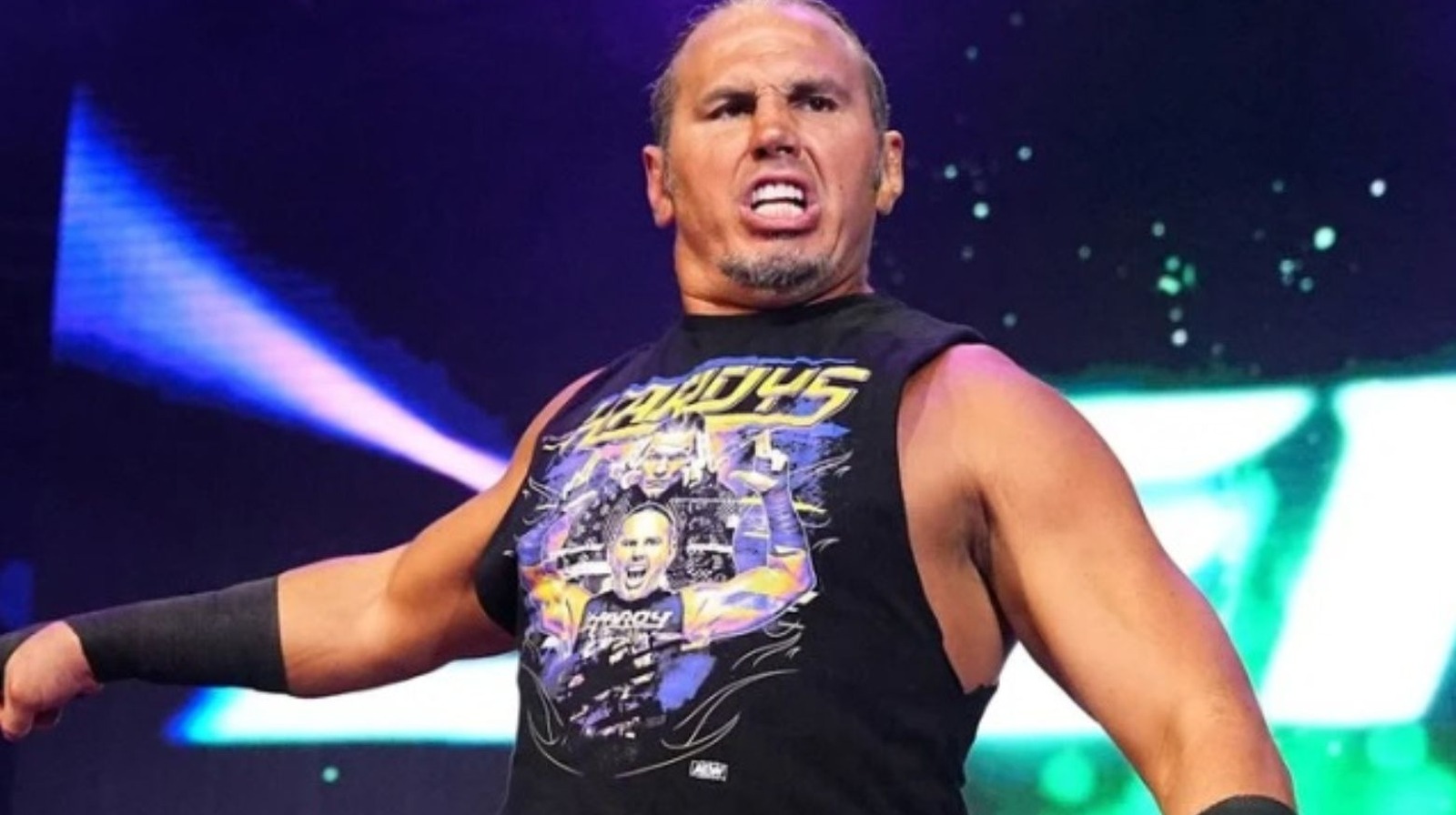 Matt Hardy comenta sobre la suspensión de Sammy Guevara, los contratos de él y Jeff en AEW