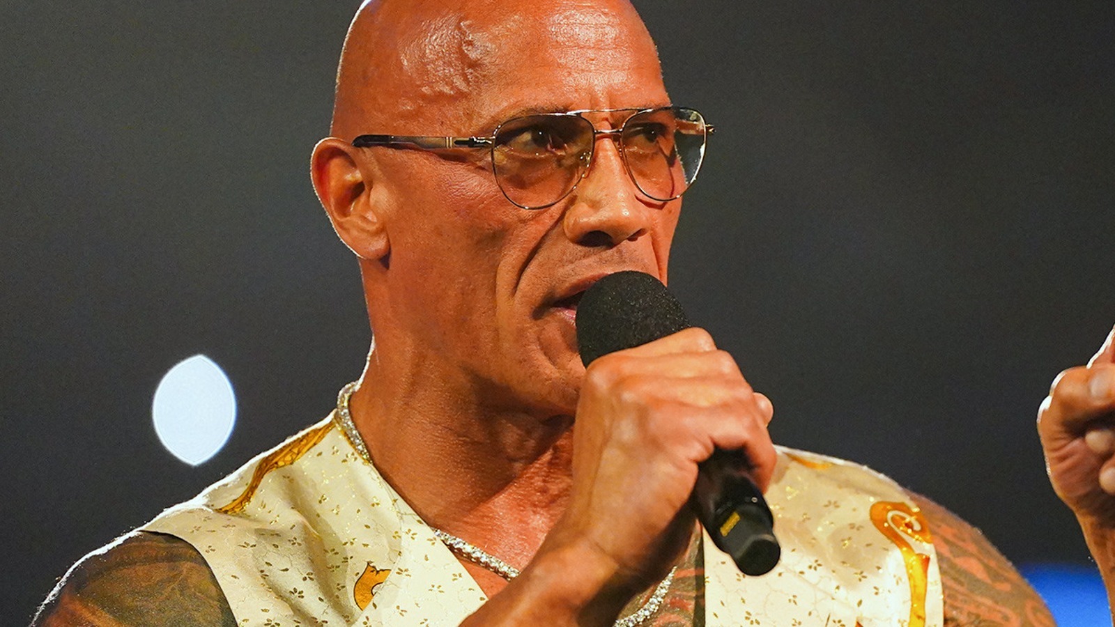 The Rock reacciona a las quejas sobre su lenguaje en WWE Television