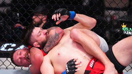 Video de UFC Vegas 88: Gerald Meerschaert pone a dormir a Bryan Barberena con un desagradable estrangulamiento trasero desnudo