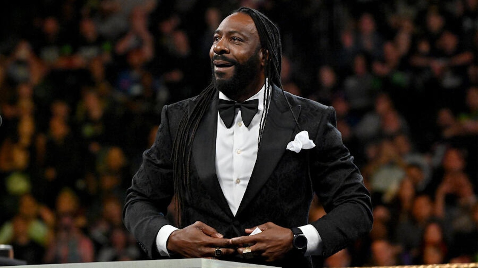 El miembro del Salón de la Fama de la WWE, Booker T, habla sobre sus Hot Takes característicos