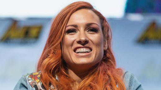 Becky Lynch comenta sobre el regreso de 2023 a WWE NXT y ayuda a los talentos más jóvenes