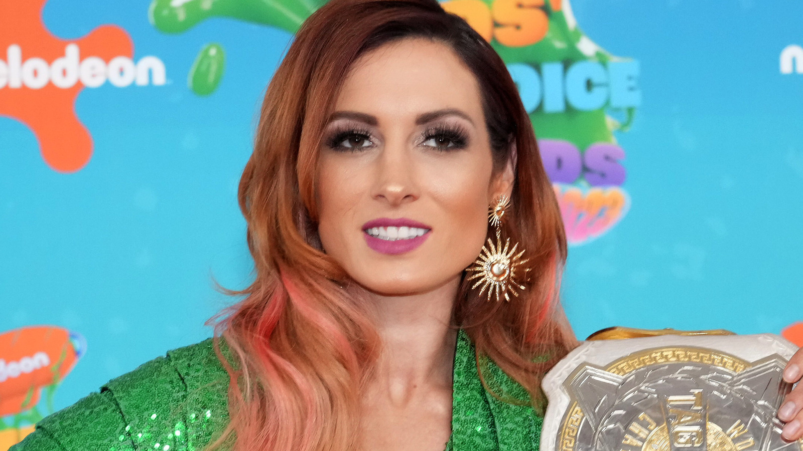 Becky Lynch recuerda haber recibido consejos de las leyendas de la WWE John Cena y The Rock