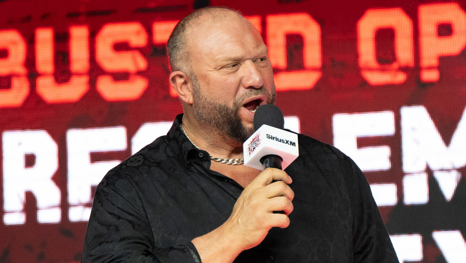 Bully Ray se dirige a Tony Khan lanzando AEW todo en imágenes