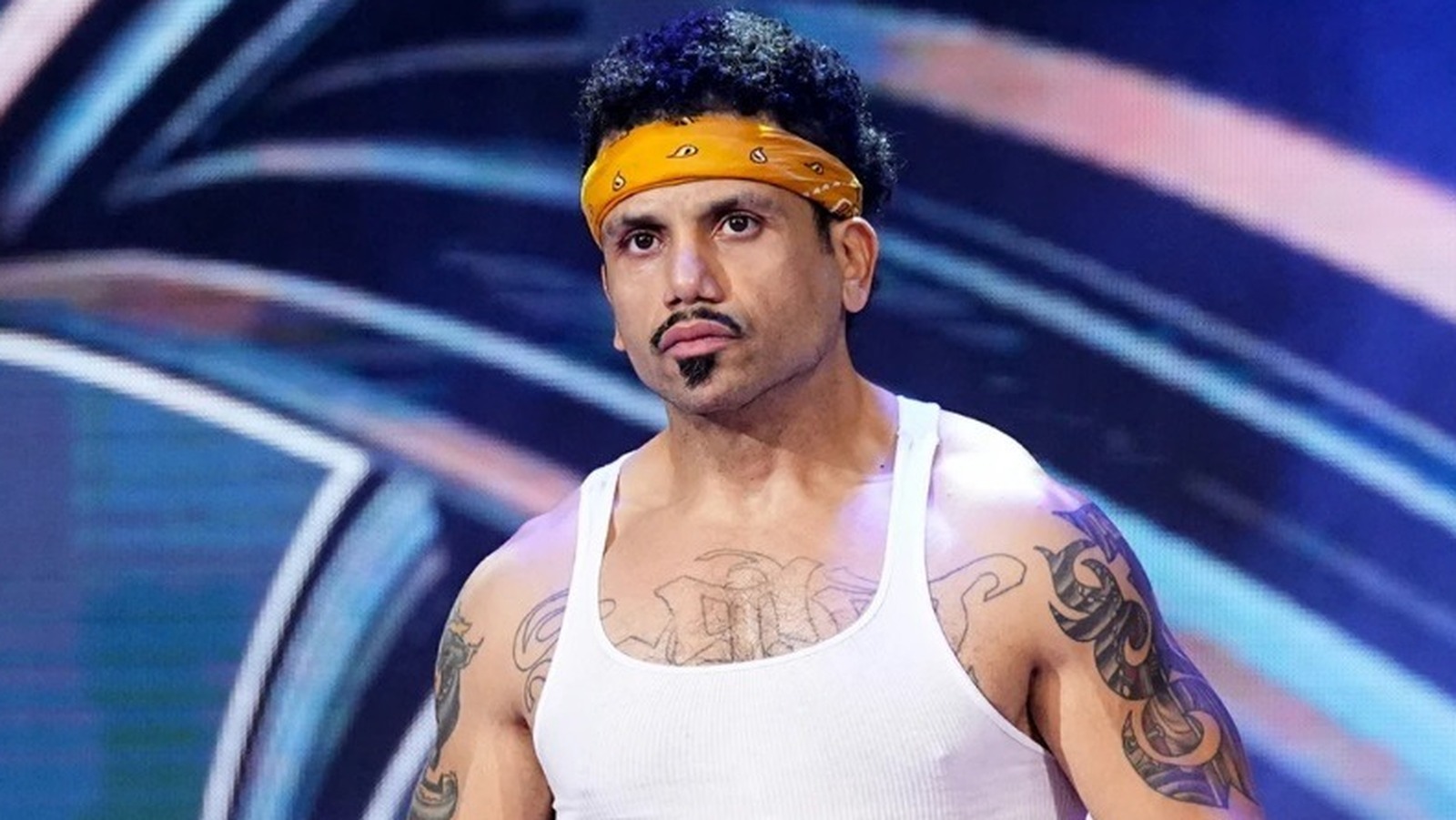 Estrella de AEW lesionada con pectoral desgarrado y requiere cirugía