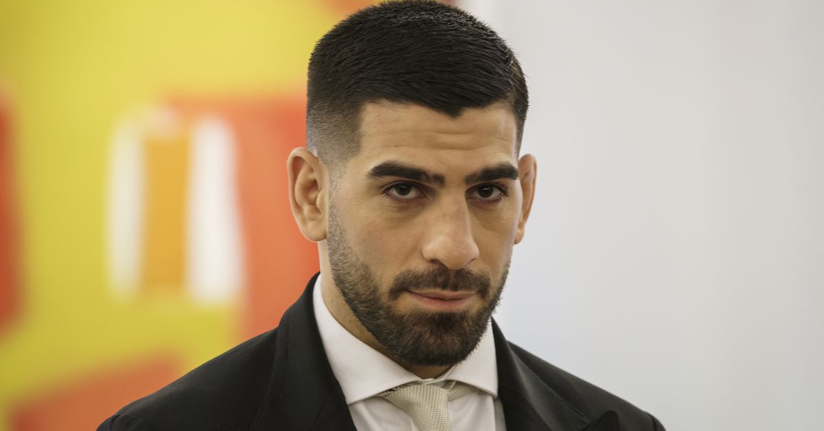 Informe matutino: Ilia Topuria califica la victoria de Max Holloway en UFC 300 como "nada especial" y dice que "es una pelea realmente fácil"