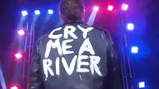 Jack Perry se burla de CM Punk con la bandera de Chicago y la chaqueta 'Cry Me A River' en NJPW Windy City Riot