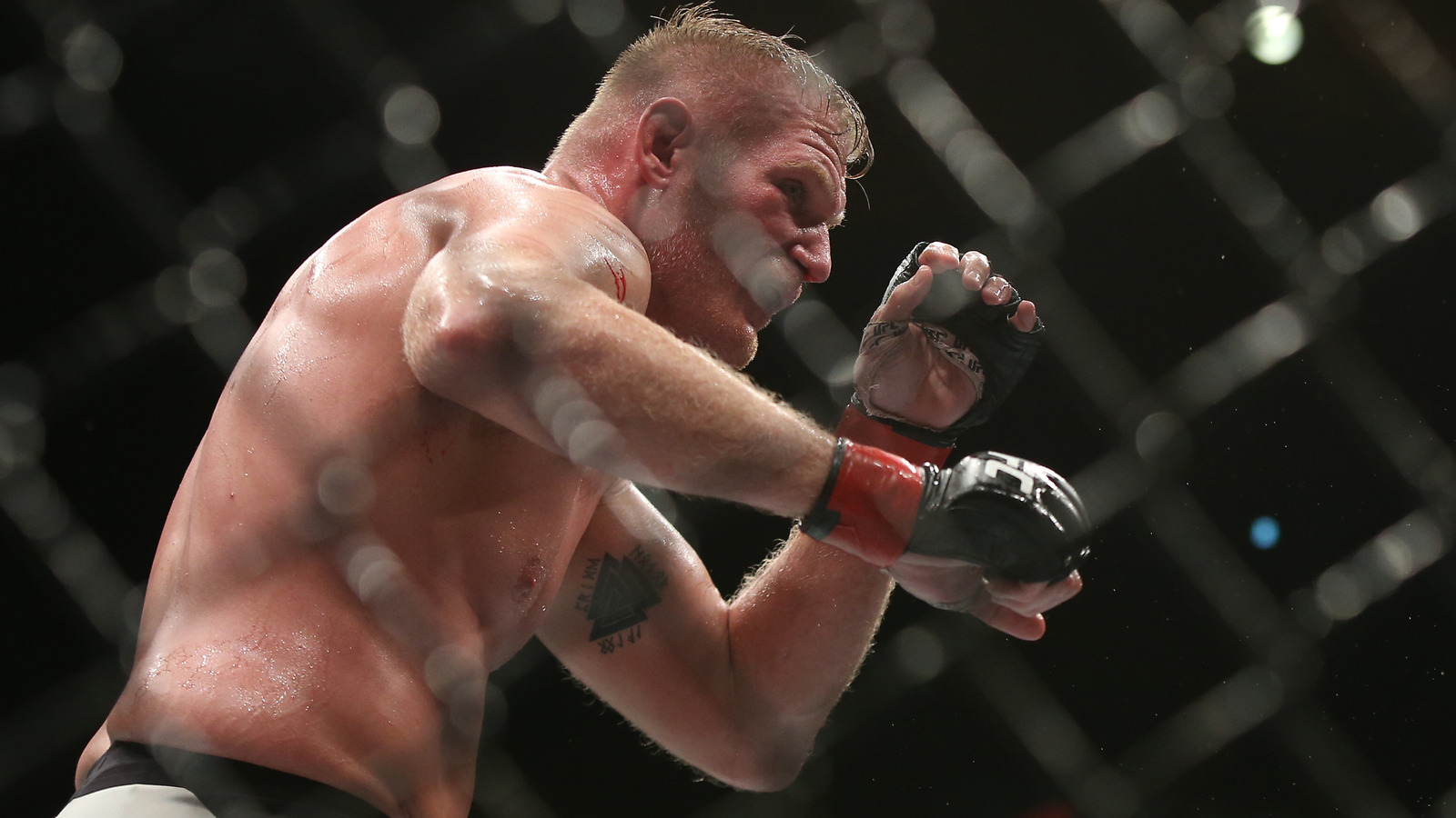 Josh Barnett evalúa la relación entre WWE y Bloodsport