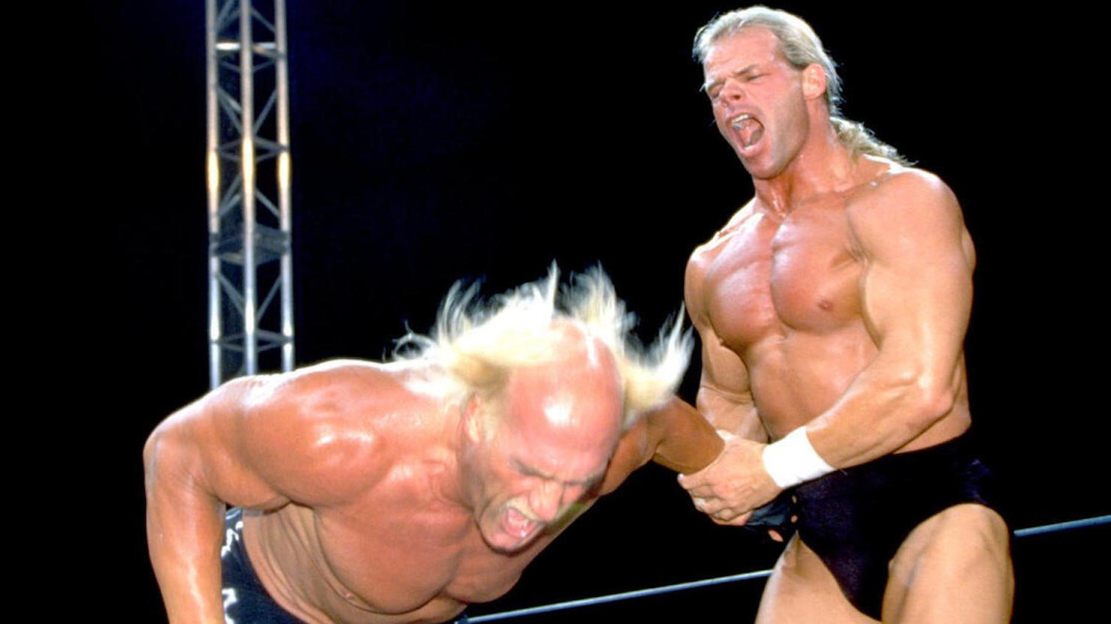 Lex Luger quiere que esta estrella de AEW use su presentación de Torture Rack