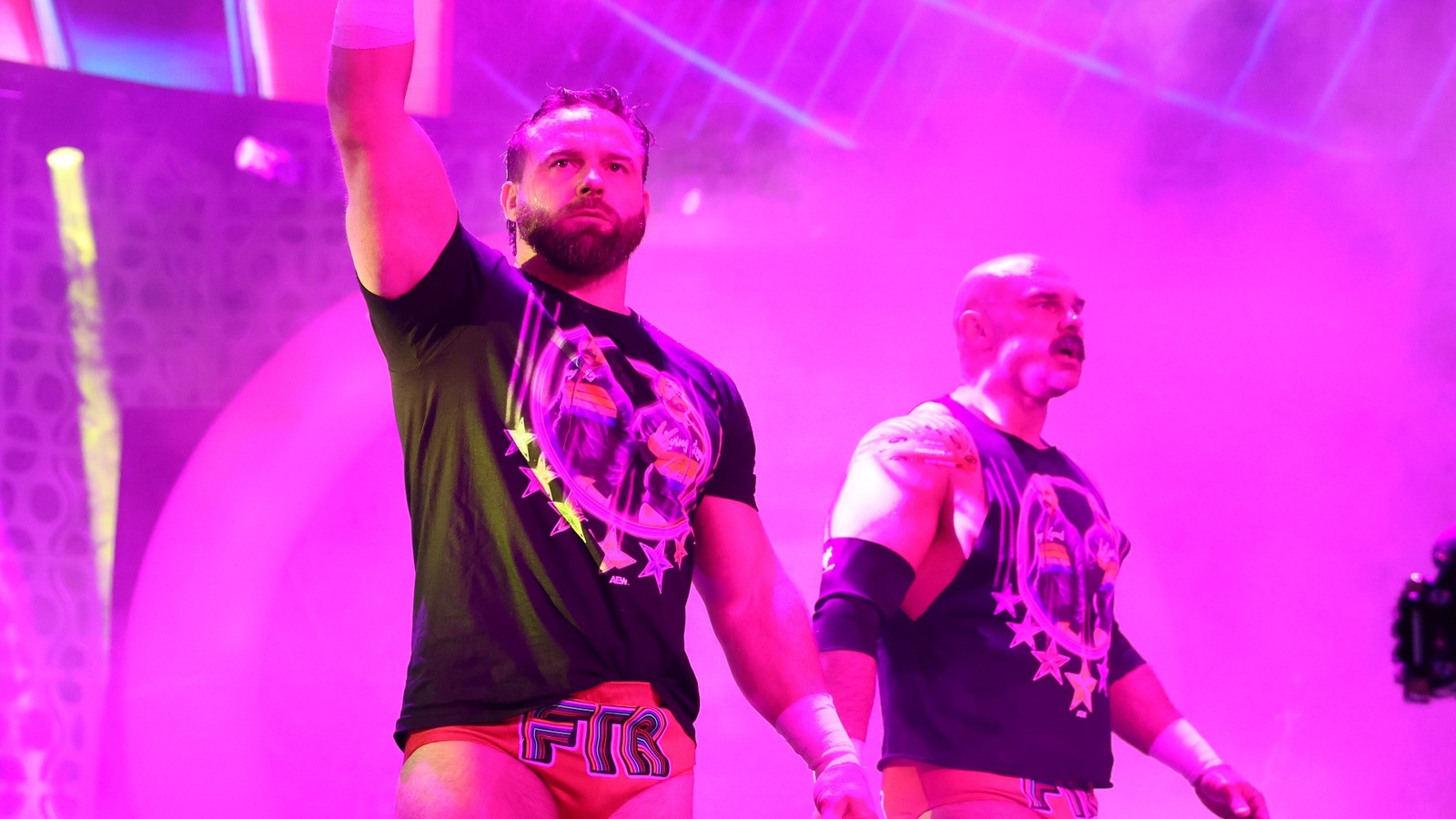 Los Young Bucks de AEW rompen la antigua rivalidad en parejas con FTR