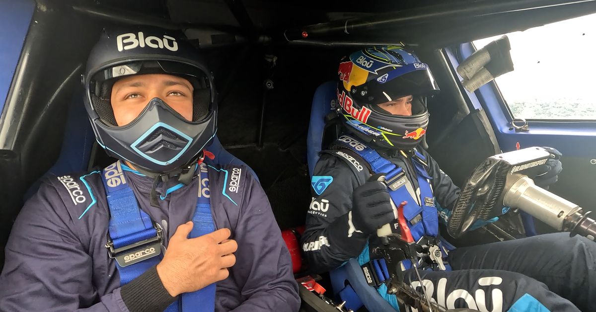 Mira al campeón de carreras de autos stock aprovechar la perspectiva de UFC 301 para un viaje de 120 mph