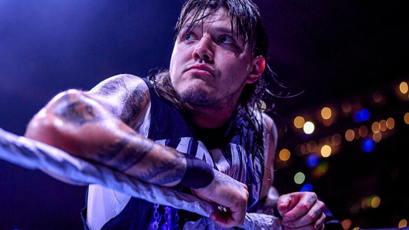 Noticias detrás del escenario sobre la aparente lesión que mantiene a Dominik Mysterio de la WWE fuera de acción