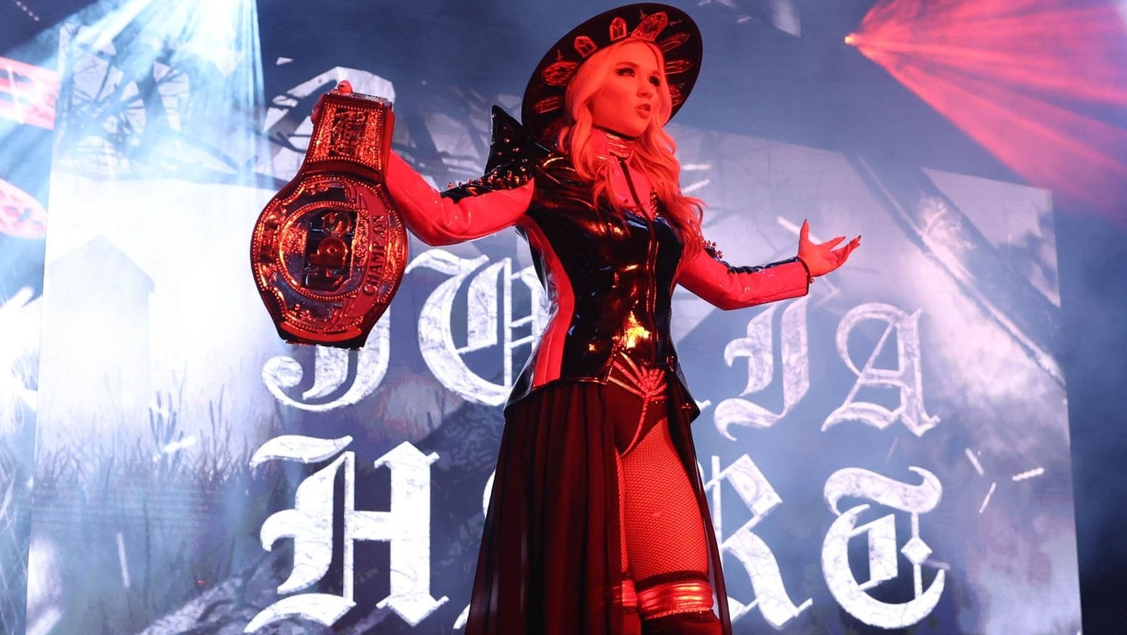 Noticias detrás del escenario sobre la condición de la estrella de AEW Julia Hart luego del susto de lesión reportado