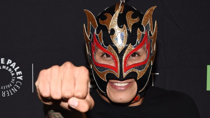 Rey Fénix de AEW recibe el alta médica y luchará por primera vez desde octubre por colisión