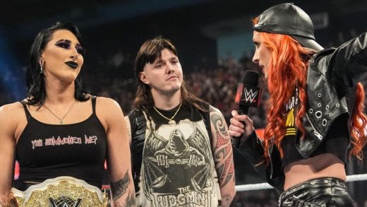 Rhea Ripley de la WWE explica por qué mencionó a Roux, la hija de Becky Lynch