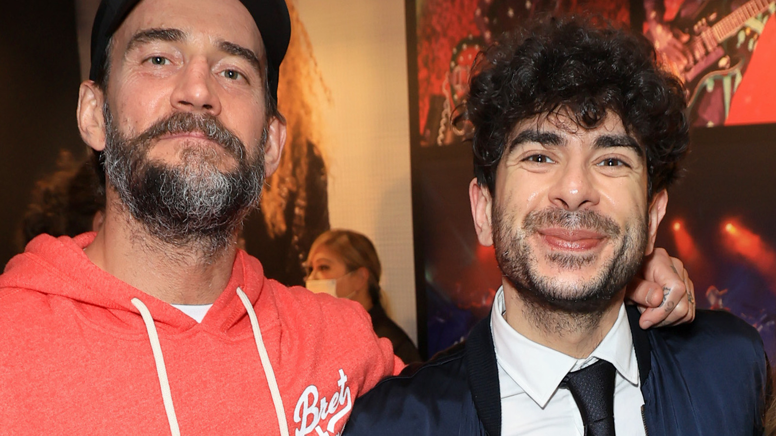 Tony Khan de AEW se niega a comentar sobre CM Punk tras la explosiva entrevista con Helwani