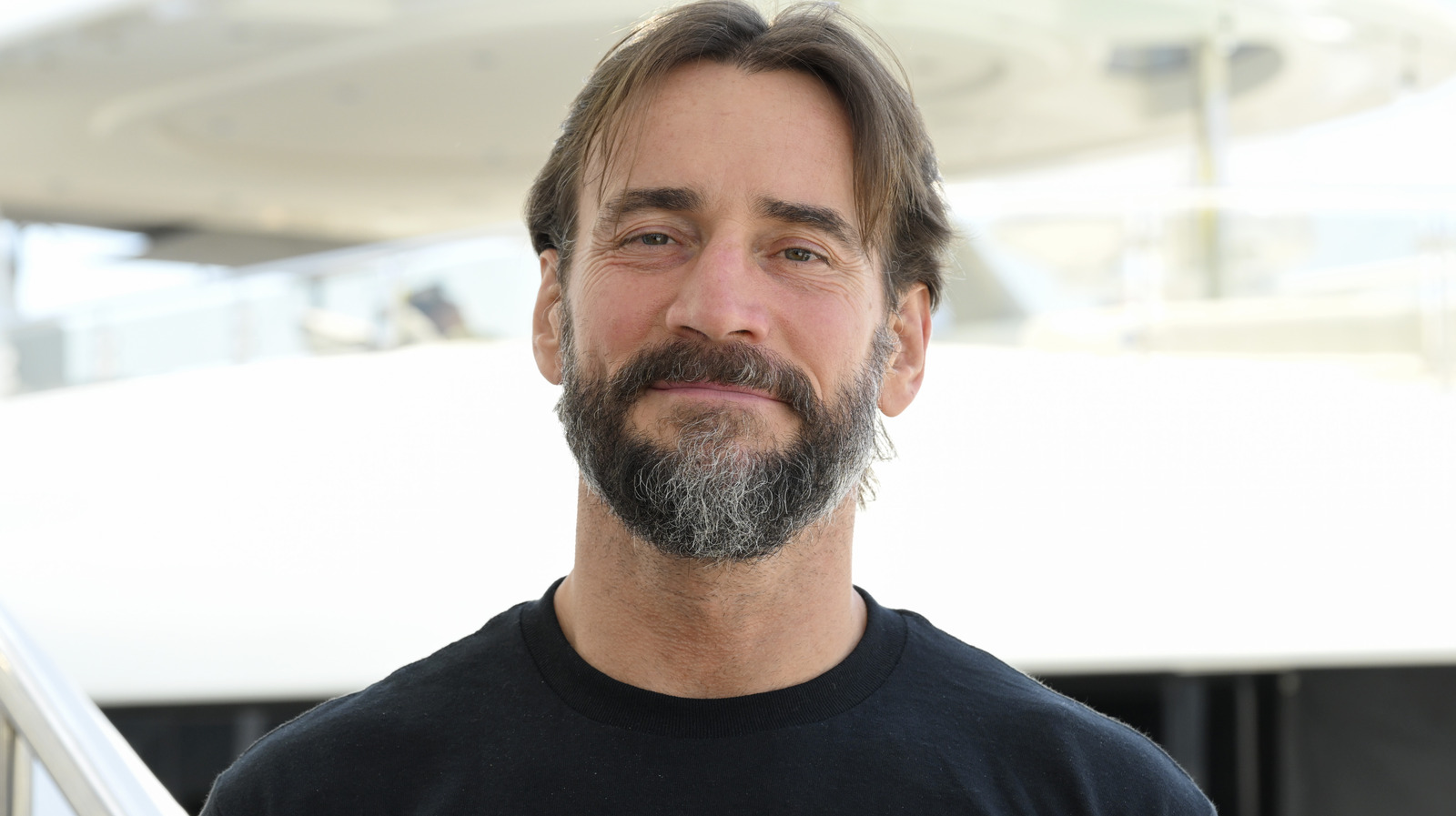 Tony Schiavone se muestra sincero sobre los recientes comentarios de CM Punk en AEW