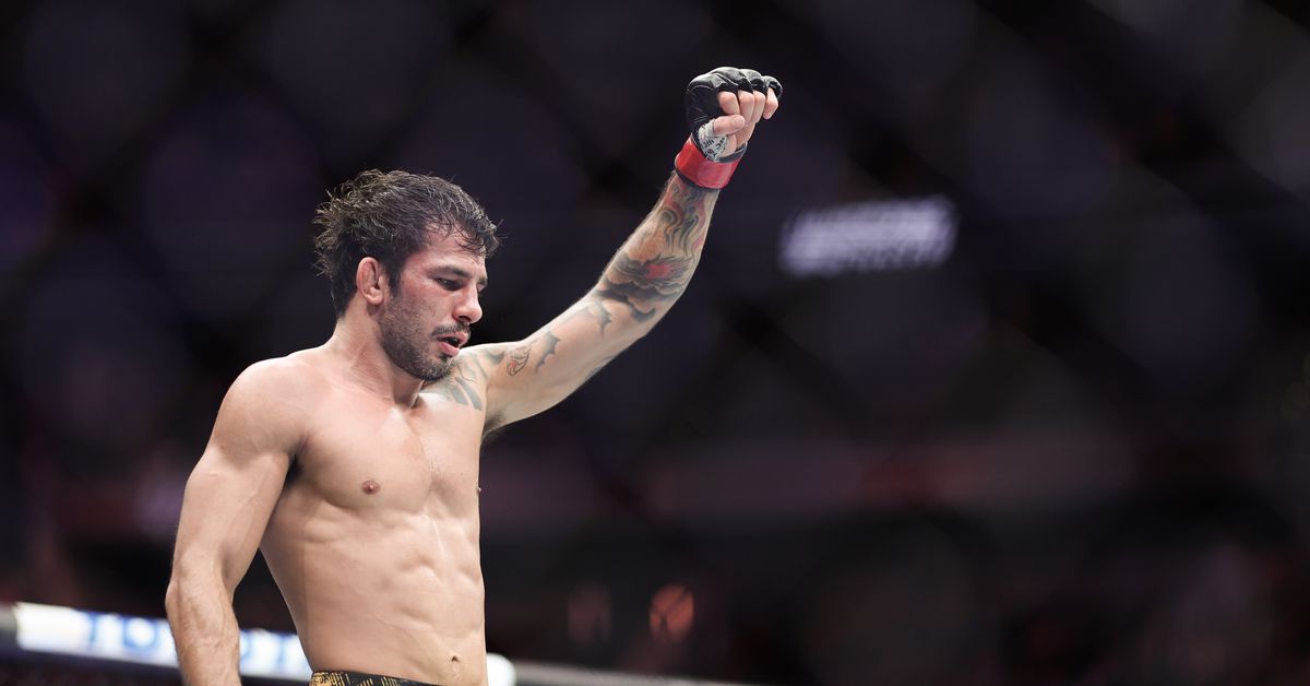 Vídeo 'Cuenta regresiva de UFC 301' - MMA Fighting