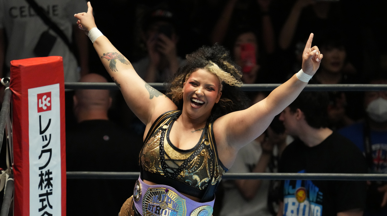 Willow Nightingale de AEW comenta sobre si la influencia de Stokely Hathaway la ha cambiado