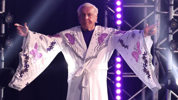 El miembro del Salón de la Fama de la WWE, Ric Flair, revela que sufrió un ataque al corazón durante el 'último combate'