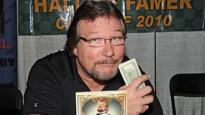 El miembro del Salón de la Fama de la WWE, Ted DiBiase, explica el problema de la lucha libre moderna