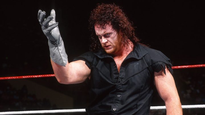 El miembro del Salón de la Fama de la WWE, The Undertaker, recuerda su infame pelea de principios de los 90