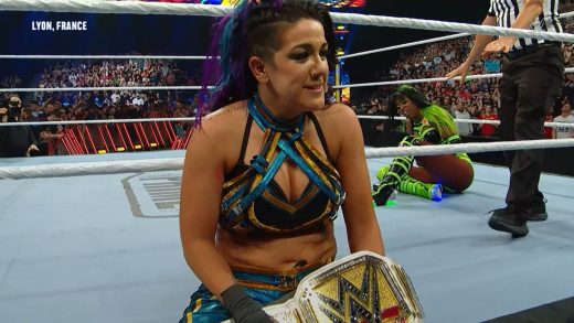 Bayley supera a Naomi y Tiffany Stratton para retener el título femenino de la WWE en Backlash