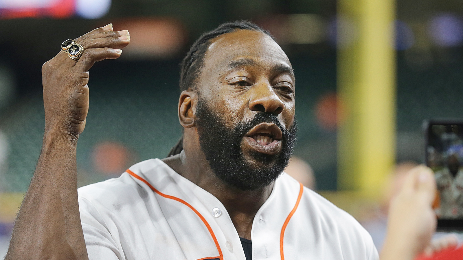 Booker T de la WWE sobre la vieja acusación de Rick Steiner de que hizo política para llegar al título mundial