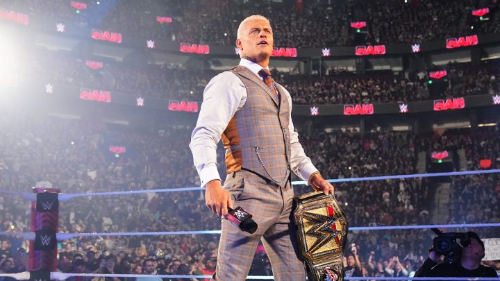Cody Rhodes habla de lo que The Rock puso en su mano durante la salida de WWE Raw
