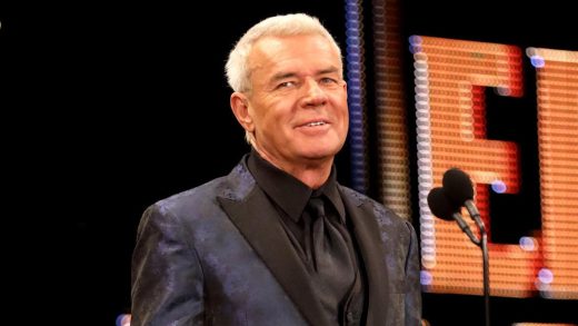 Eric Bischoff recuerda su experiencia reservando shows saudíes de la WWE