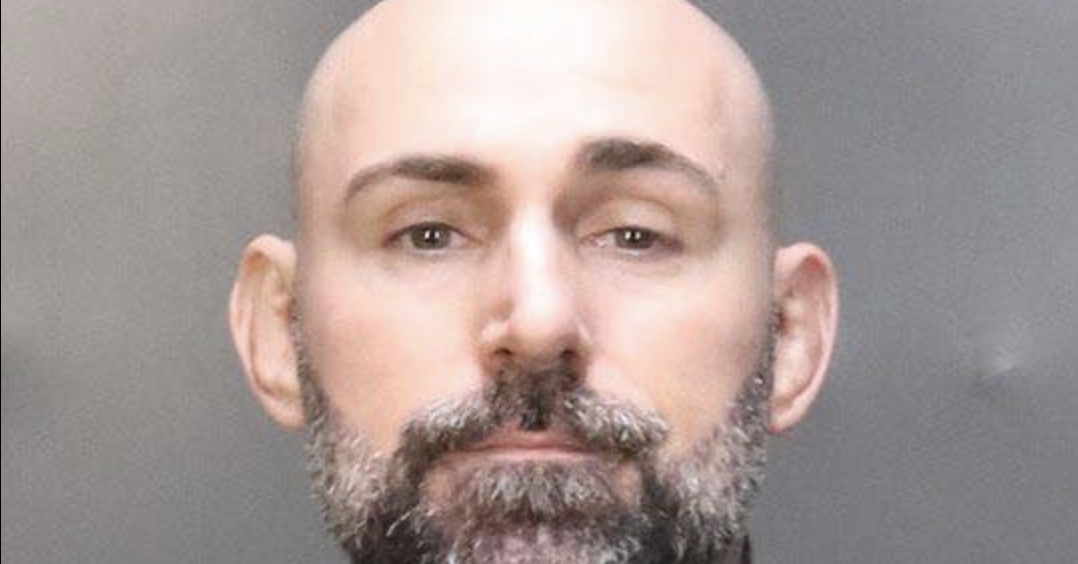 Esposo y entrenador de luchadora de UFC arrestados por presunto abuso sexual de un niño