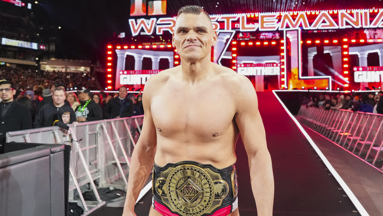 GUNTHER recuerda su reinado del título intercontinental de la WWE