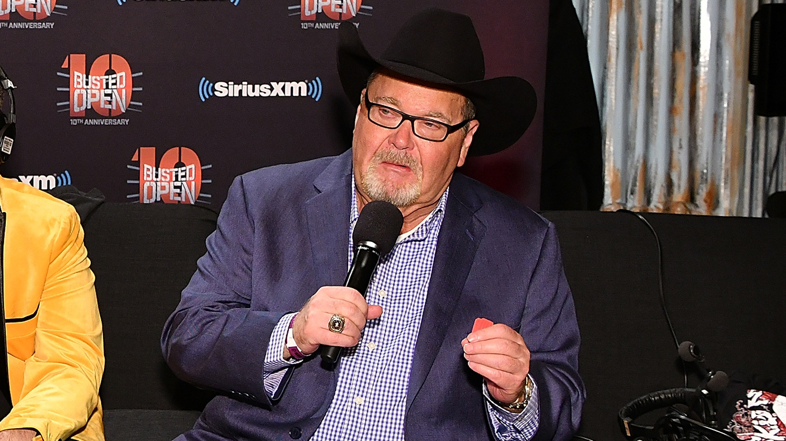 Jim Ross recuerda haber sentido un dolor severo al anunciar el retiro de Sting en AEW Revolution