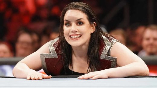 La estrella de la WWE Nikki Cross obtiene una maestría y anuncia el año previsto para completar el doctorado