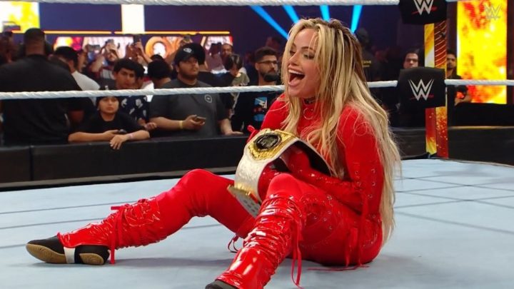 Liv Morgan sorprende a Becky Lynch y gana el título mundial femenino de la WWE en KQOTR, con algo de ayuda