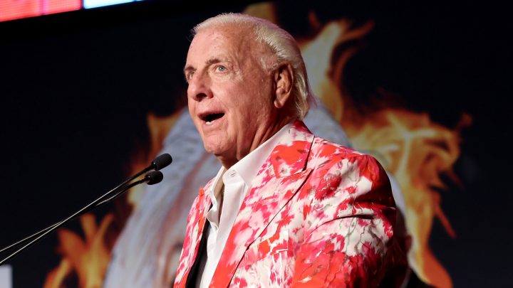 Ric Flair comenta sobre el incidente en el restaurante y dice que debería haberse ido antes de enojarse