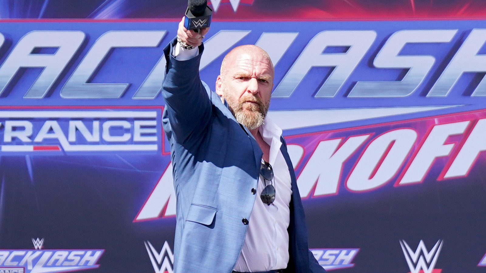 Se informa que locutor de WWE NXT será llamado al roster principal