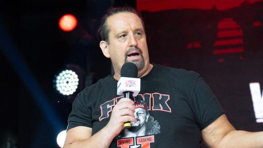 Tommy Dreamer contrasta el Draft de la WWE visto en Raw y SmackDown