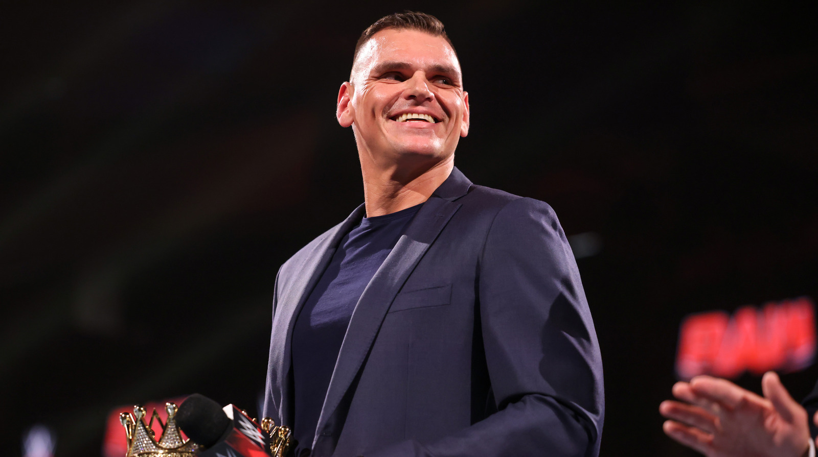 WWE HOFer Booker T reacciona ante GUNTHER ganando Rey del Ring