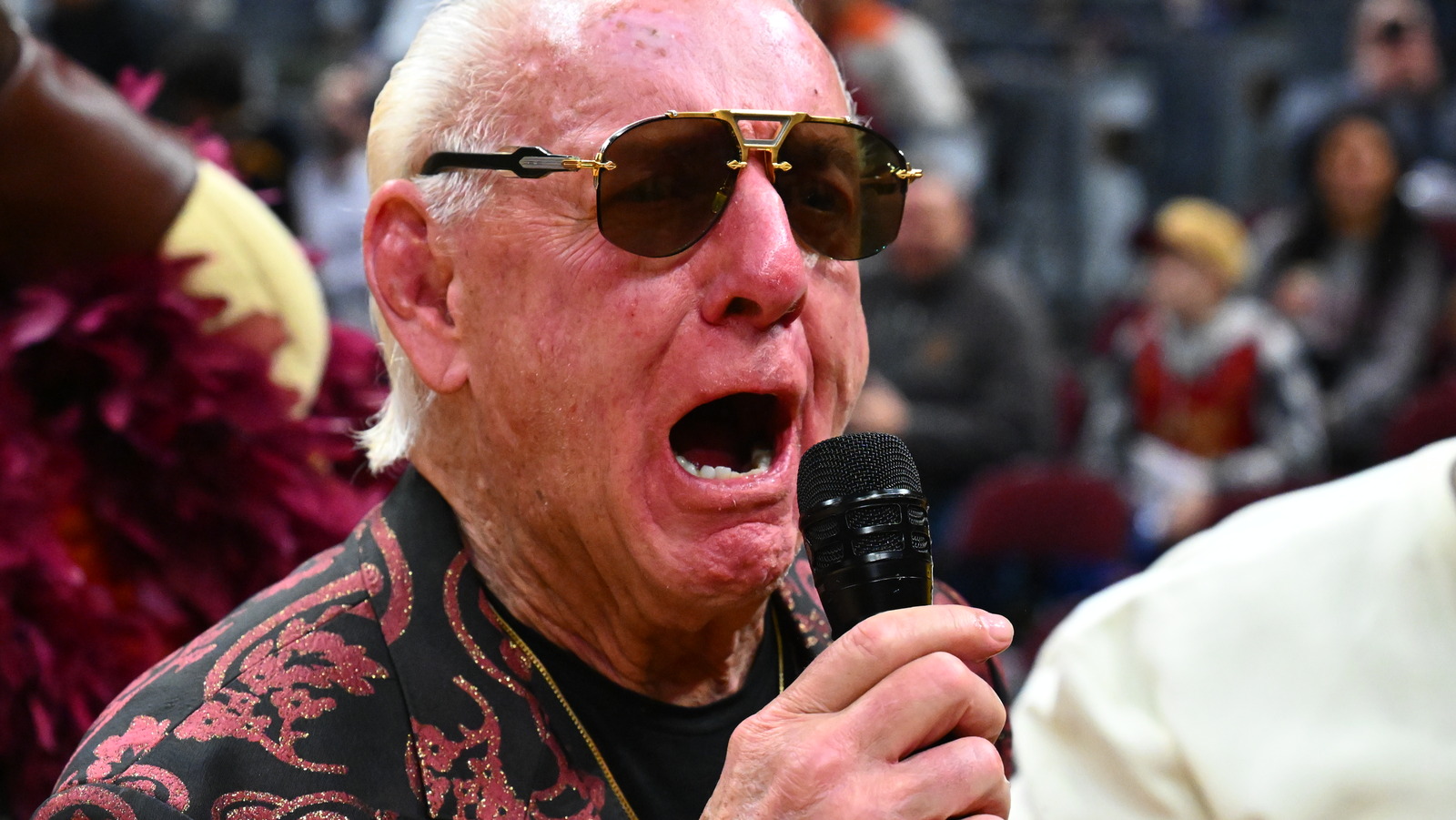 El miembro del Salón de la Fama de la WWE, Ric Flair, nombra al 'monstruo de tres cabezas' que cree que realmente mató WCW