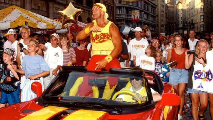 El miembro del Salón de la Fama de la WWE, Booker T, recuerda que Eric Bischoff consiguió a Hulk Hogan para la WCW