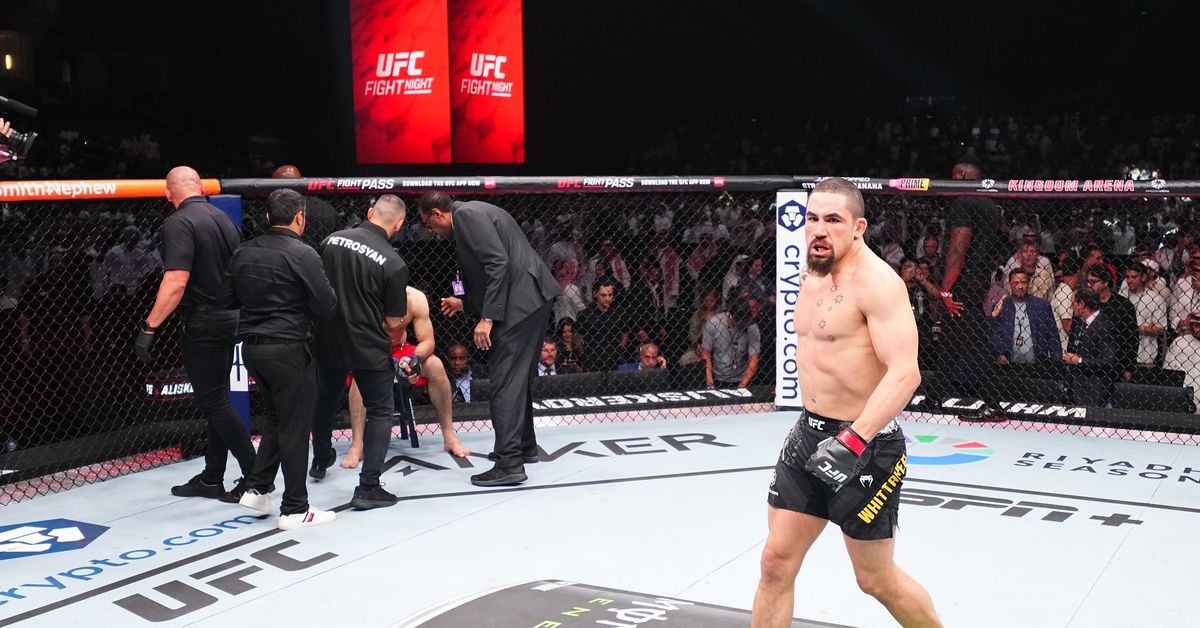 'Pónganlo sobre pilotes': los profesionales reaccionan cuando Robert Whittaker destruyó a Ikram Aliskerov en UFC Arabia Saudita