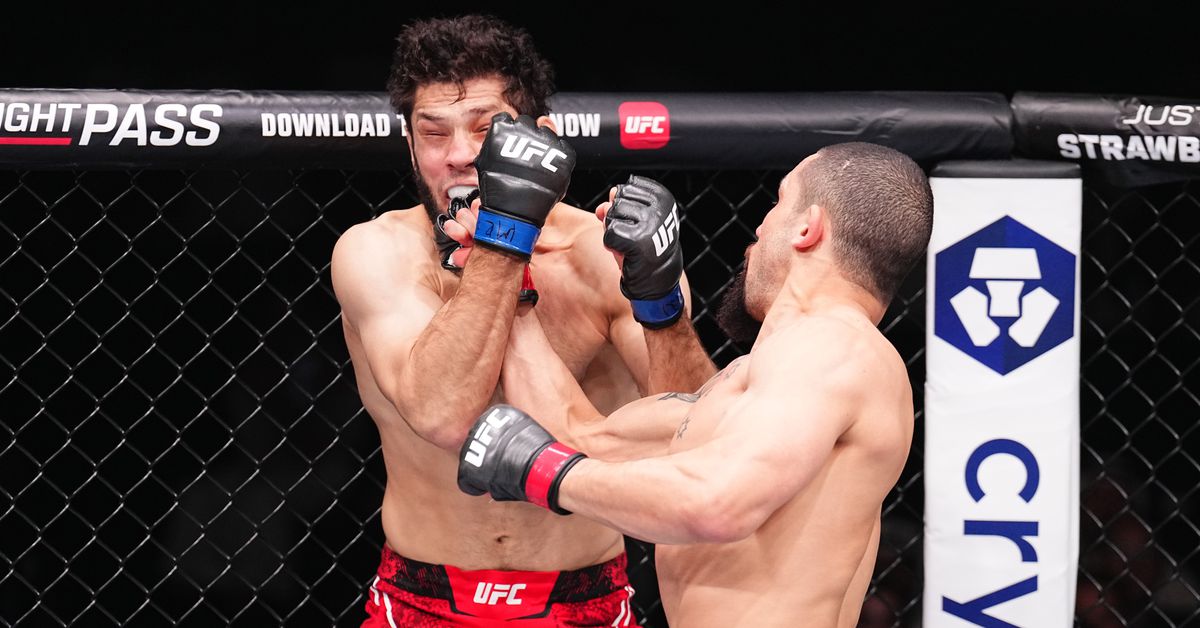 A la siguiente: ¿Qué sigue para Robert Whittaker después de una rápida victoria por nocaut en UFC Arabia Saudita?