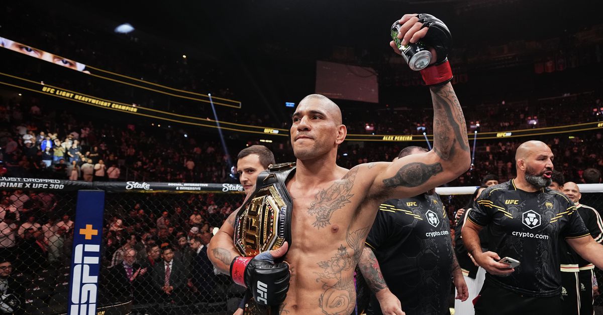 Alex Pereira reacciona cuando Conor McGregor abandonó UFC 303 con un dedo roto después de pelear con la misma lesión