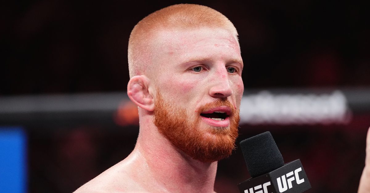 Bo Nickal explica por qué no pudo aceptar la oferta de pelea de Robert Whittaker en UFC Arabia Saudita