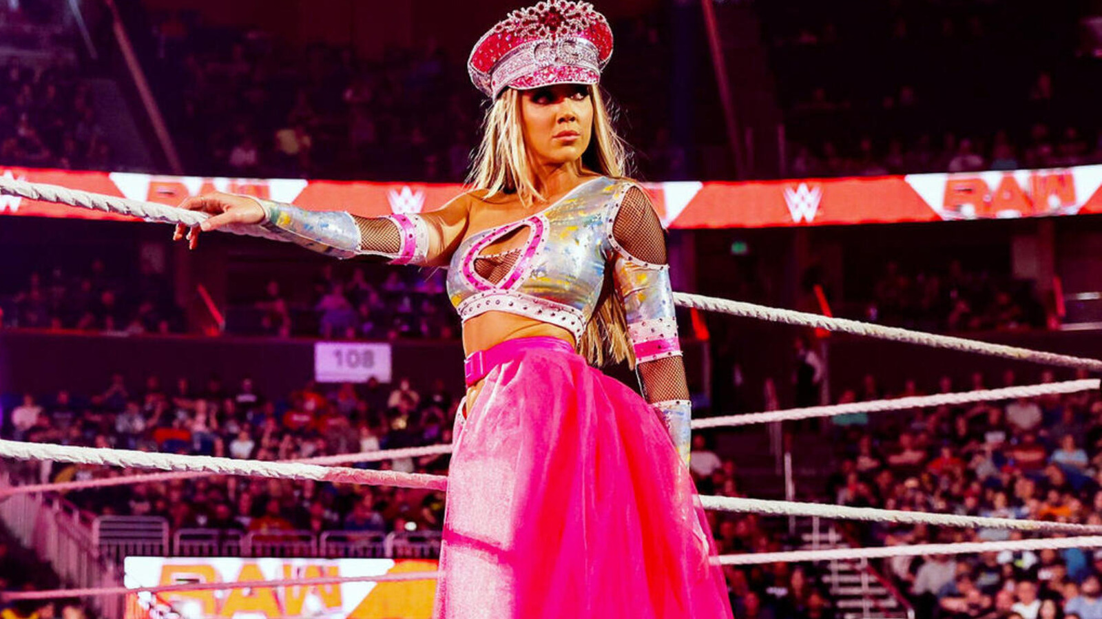 Chelsea Green, Andrade y Carmelo Hayes se clasifican para la Lucha de Escaleras MITB en WWE SmackDown